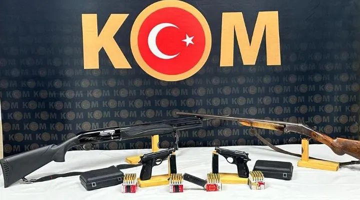 Ruhsatsız silah operasyonunda 8 şüpheliye adli işlem