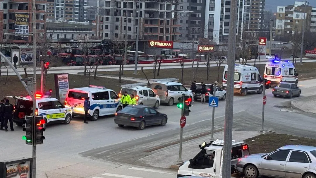 Kastamonu’da zincirleme trafik kazası: 4 kişi hafif yaralandı