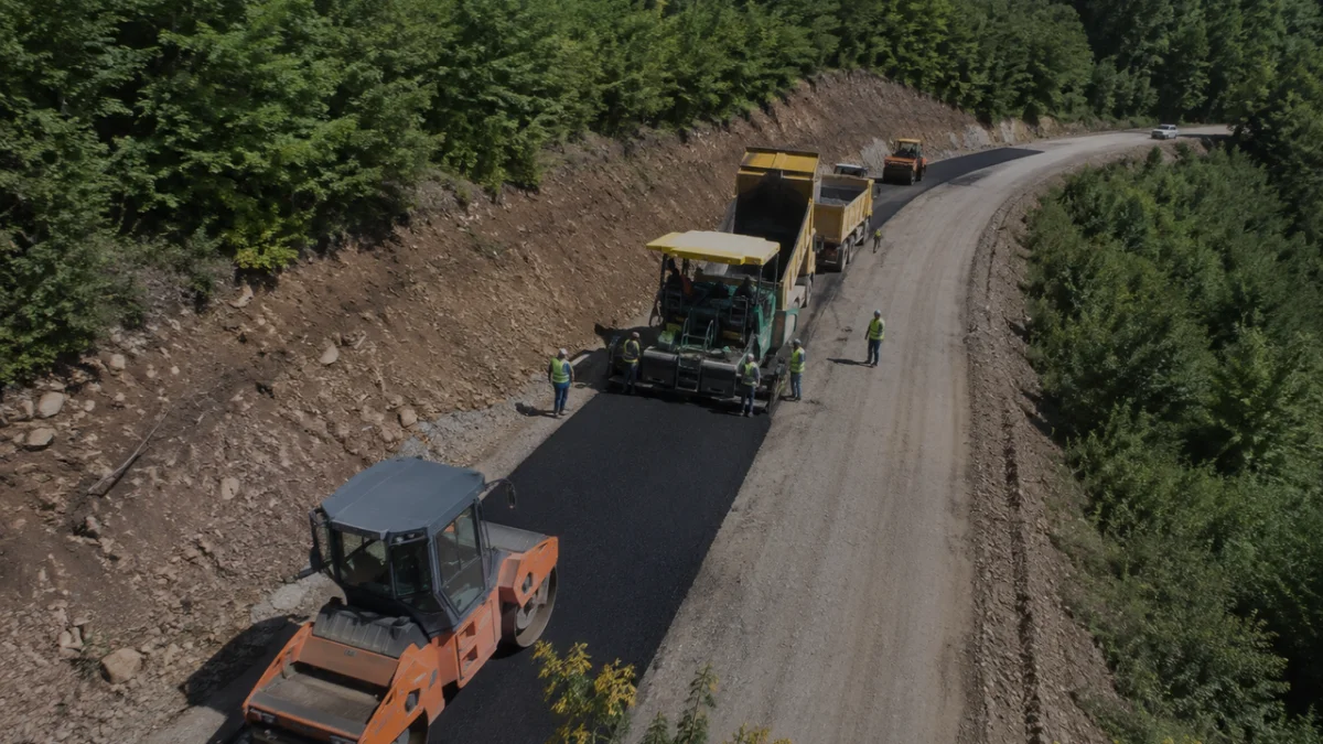 Cide Çataloluk Çakırlı Grup Yolunda Asfalt Seferberliği