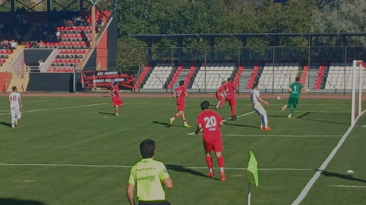 GMG Kastamonuspor sezon açılışında Çorluspor 1947 karşısında farklı mağlup oldu