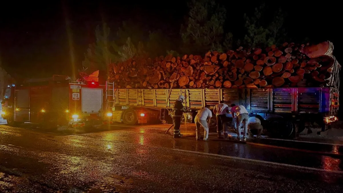 Hanönü-Boyabat karayolunda tır yangını paniği